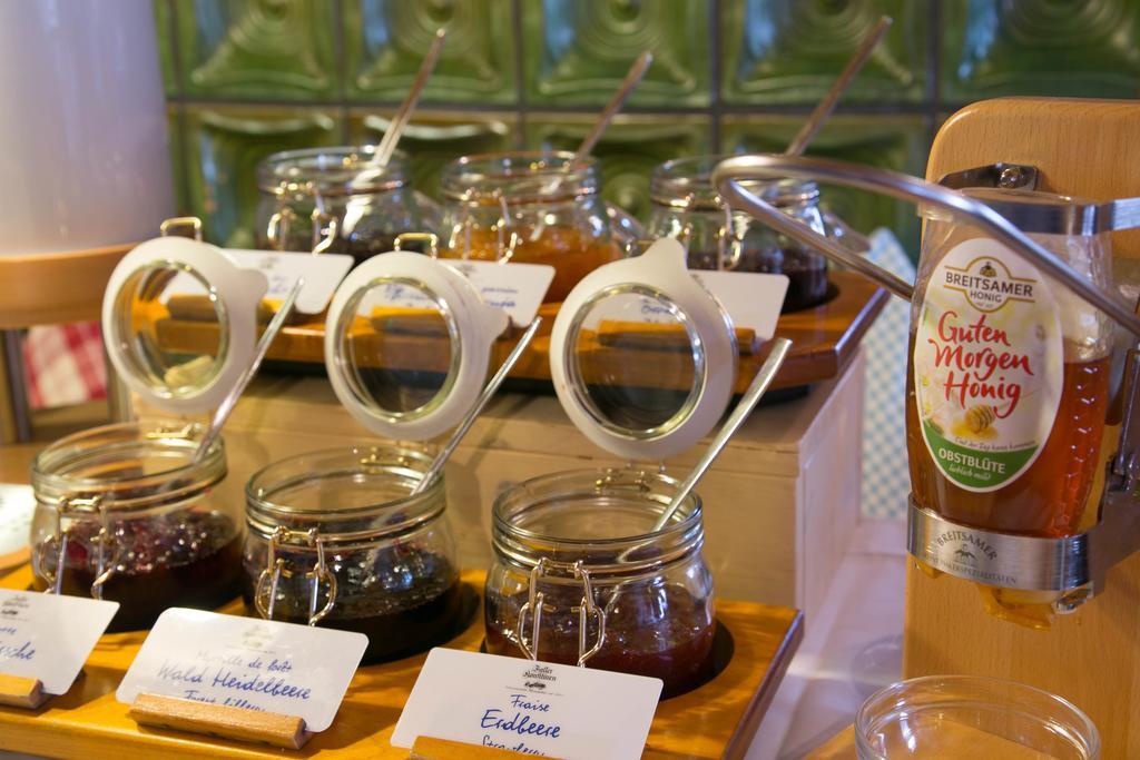 Sascha'S Kachelofen Hotel โอเบอร์สทดอร์ฟ ภายนอก รูปภาพ